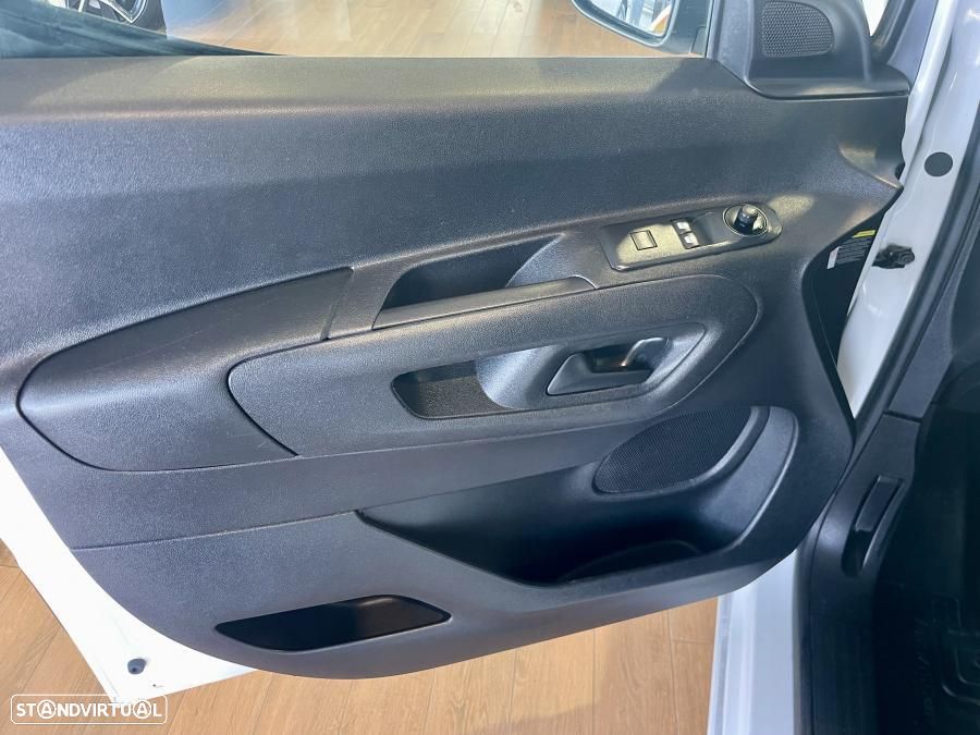 Toyota Proace City 1.5D L1 Comfort 3 Lugares c/IVA DEDUTÍVEL - 16