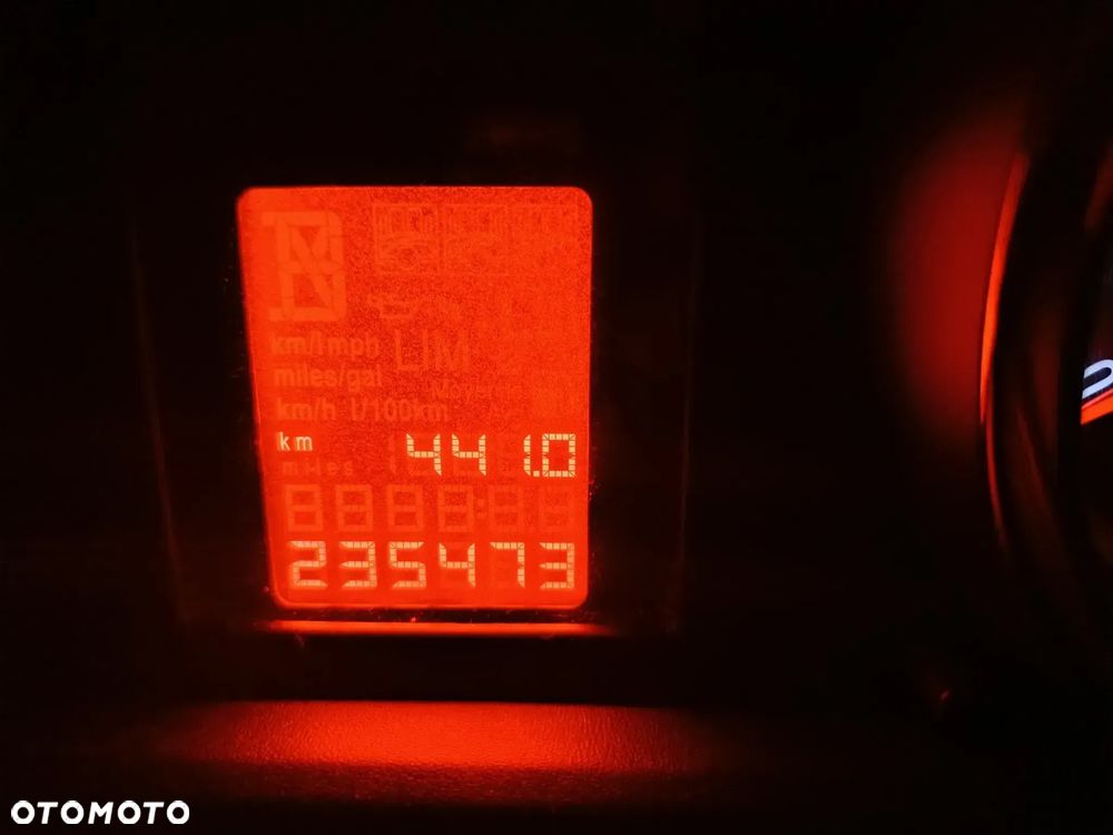 Opel Astra 1.6 Enjoy - 10