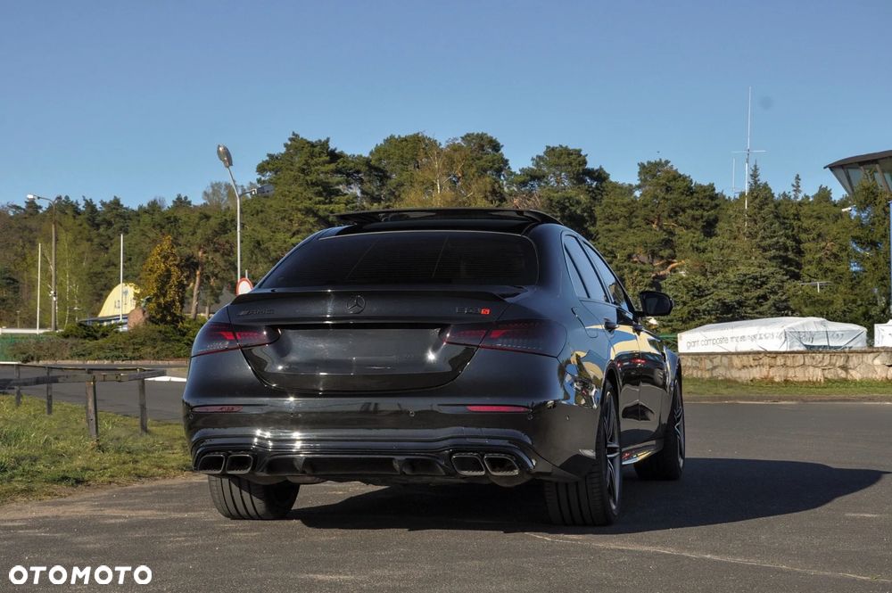 Mercedes-Benz Klasa E - 9