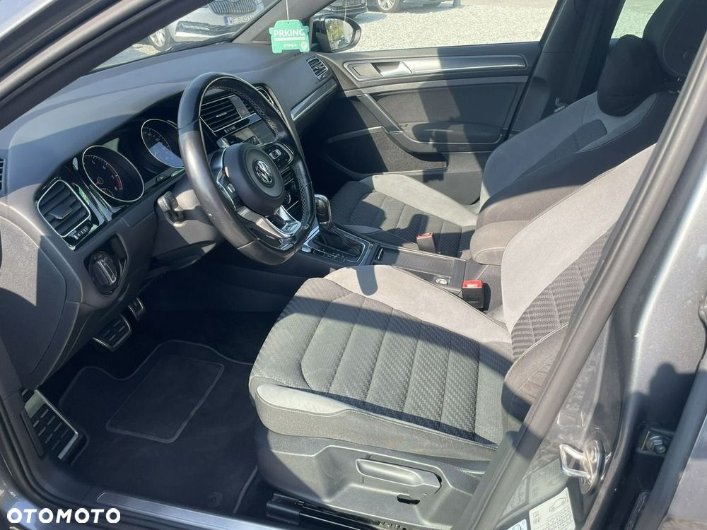 Volkswagen Golf 1.5 eTSI OPF DSG R-Line - 11