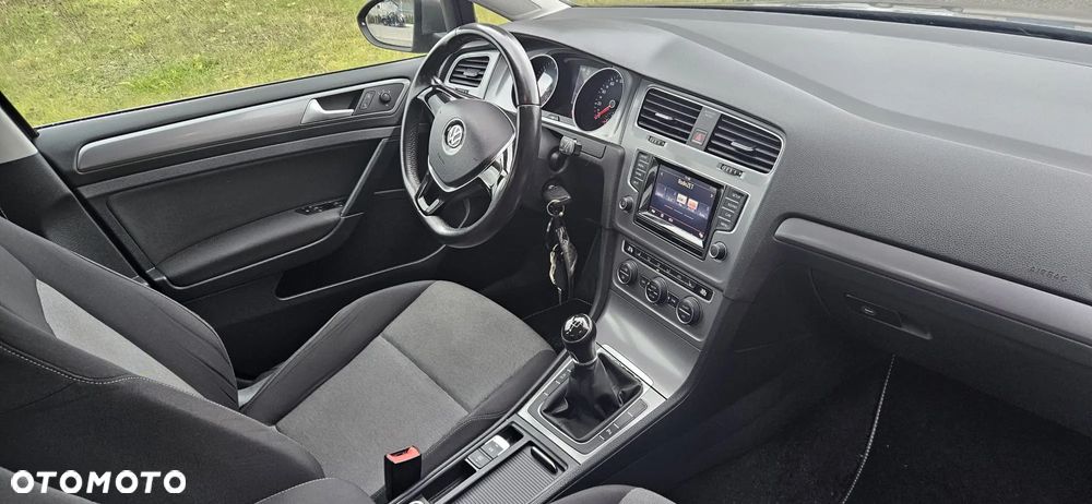 Volkswagen Golf 1.6 TDI DPF BlueMotion Technology Comfortline - 2