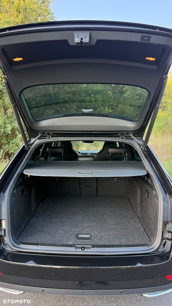 Skoda Superb 2.0 TDI DSG Sportline - 21