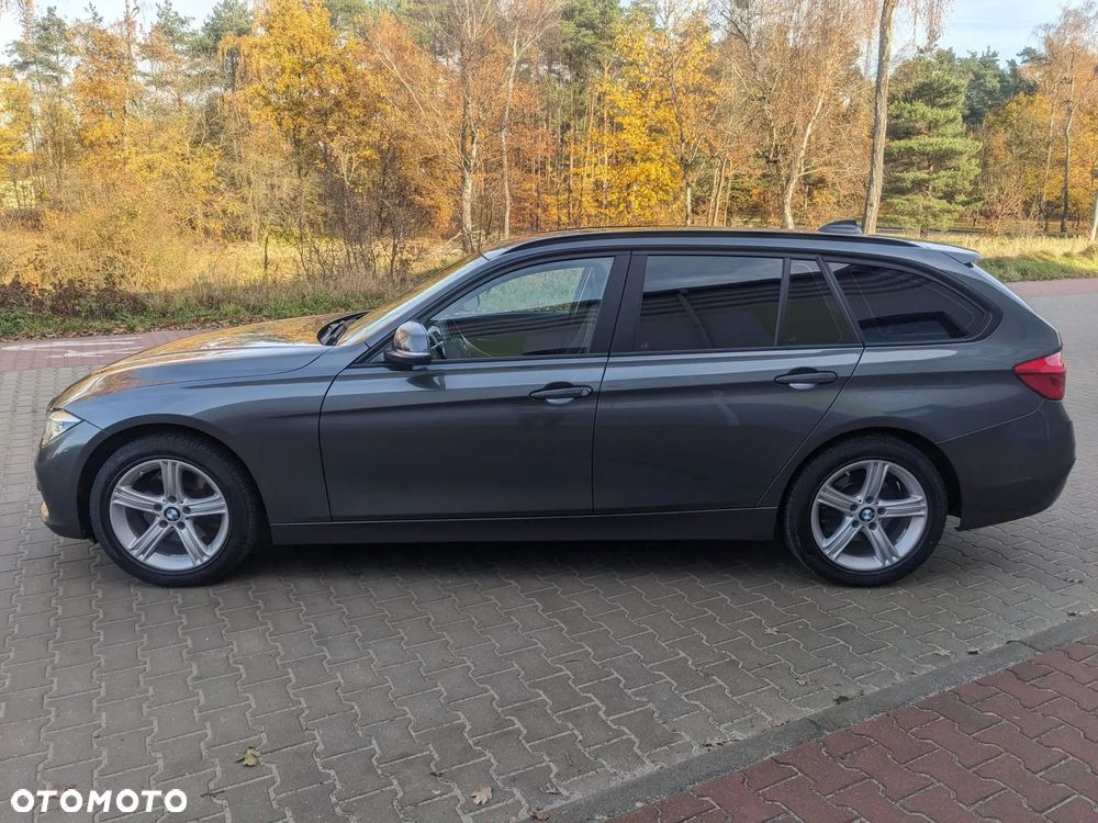 BMW Seria 3 320d xDrive Edition Luxury Line Purity - 9
