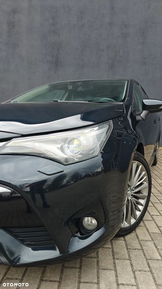 Toyota Avensis 2.0 D-4D Prestige - 11