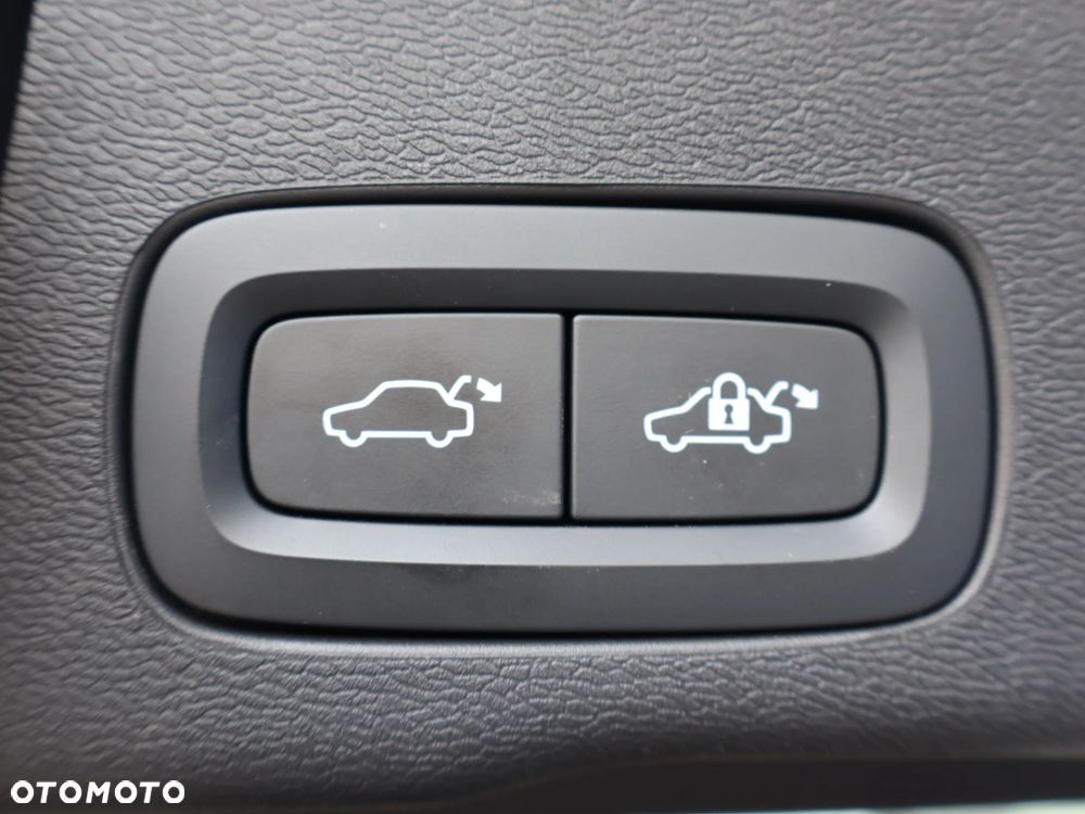 Volvo XC 60 B5 B AWD Ultimate Bright - 18