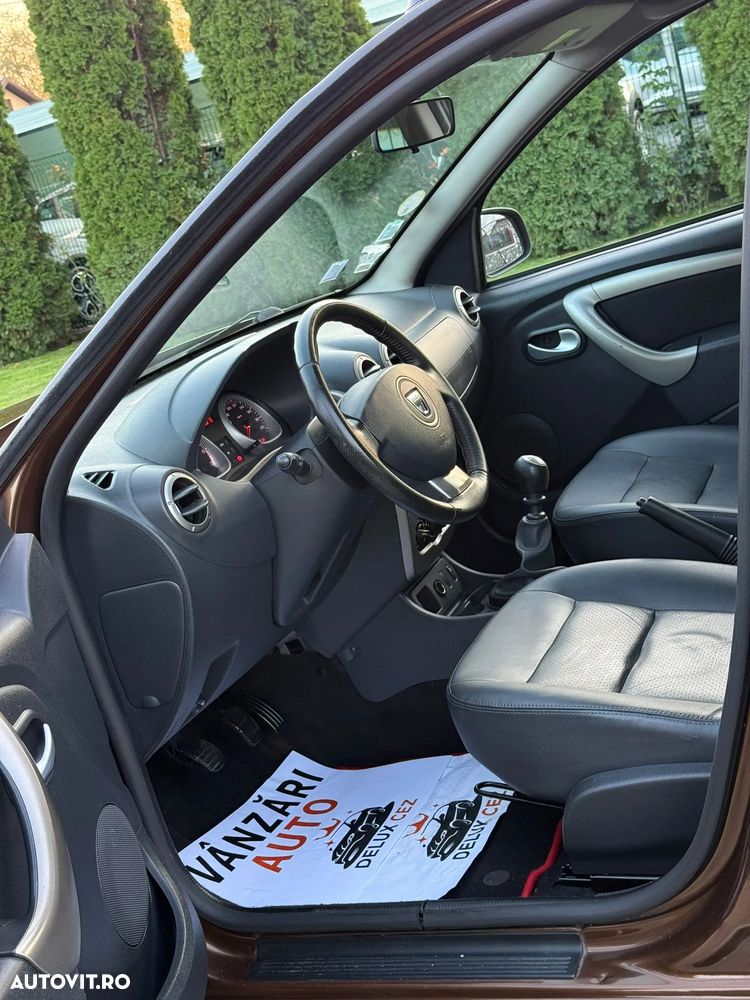 Dacia Duster dCi 110 FAP 4x2 Prestige - 10