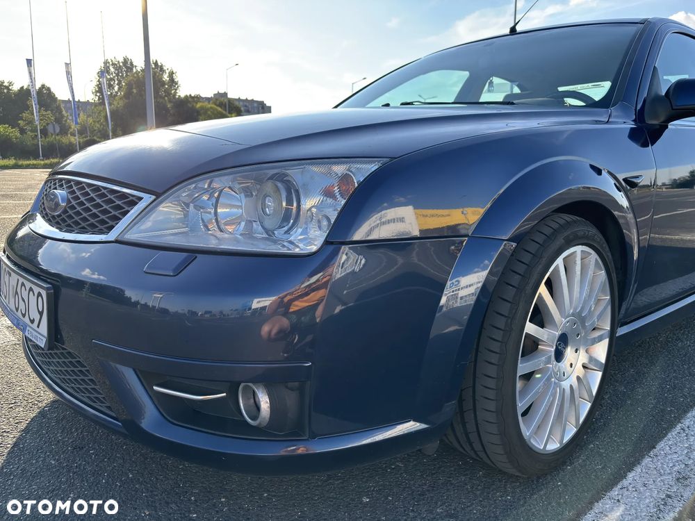 Ford Mondeo V6 ST 220 - 5