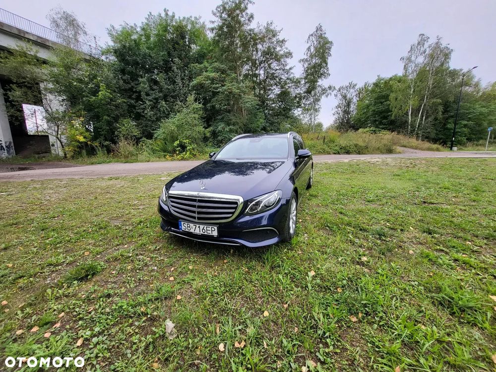 Mercedes-Benz Klasa E 220 d T 9G-TRONIC - 1