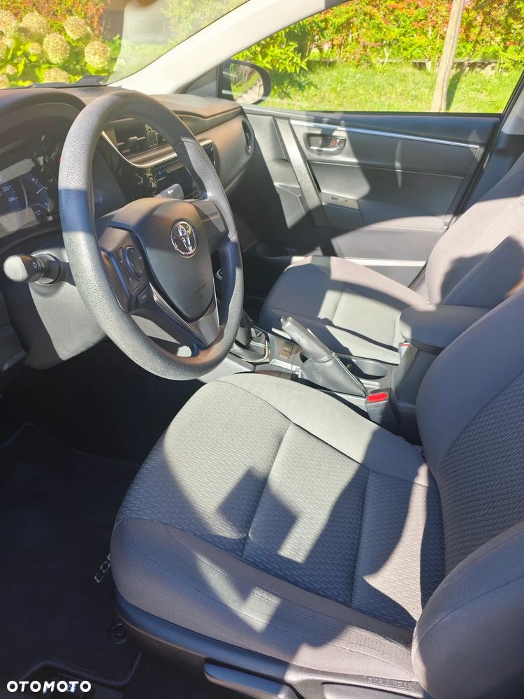Toyota Corolla 1.6 Active - 9