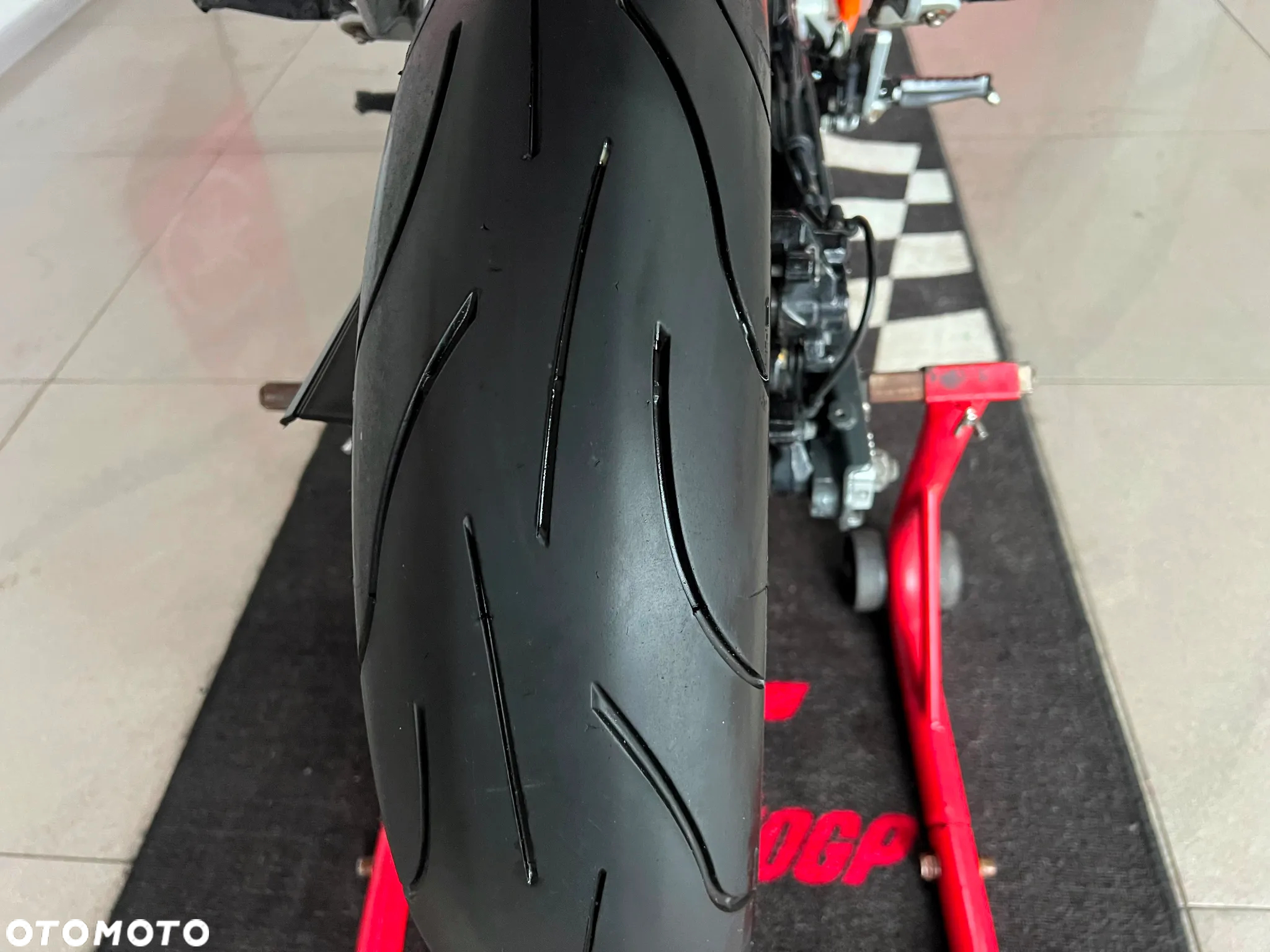 KTM Duke - 19