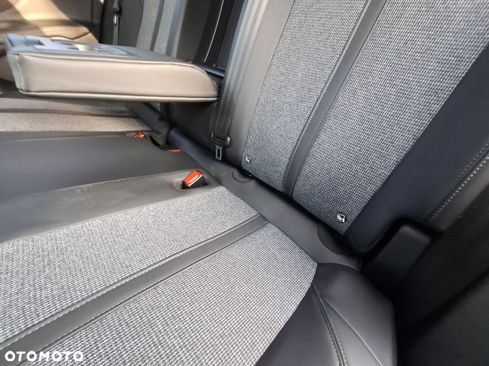 Peugeot 3008 PureTech 130 Stop & Start GPF EAT8 Allure - 18