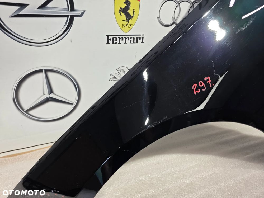 MERCEDES C-KLASSA W206 21- LEWY ŁADNY BŁOTNIK PRZEDNI PRZÓD NR A2068810100 NR AUKCJI BŁ297 - 7