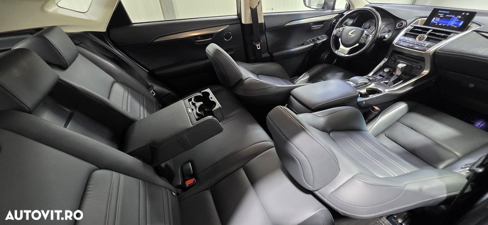 Lexus Seria NX 300h AWD Luxury - 39