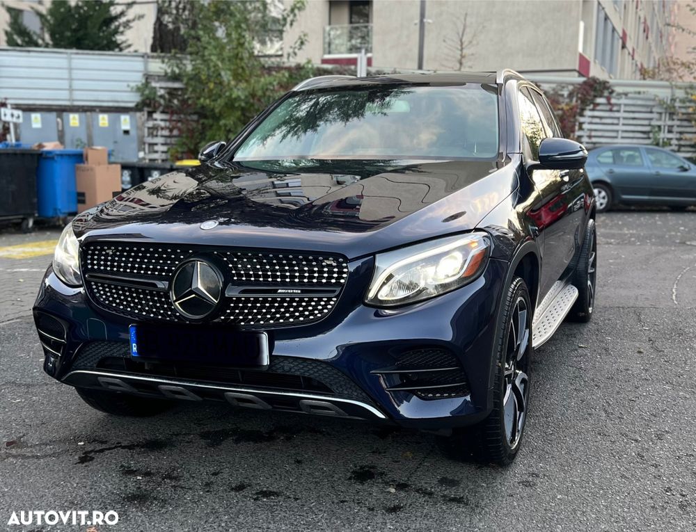 Mercedes-Benz GLC 300 4MATIC 9G-TRONIC AMG Line - 3