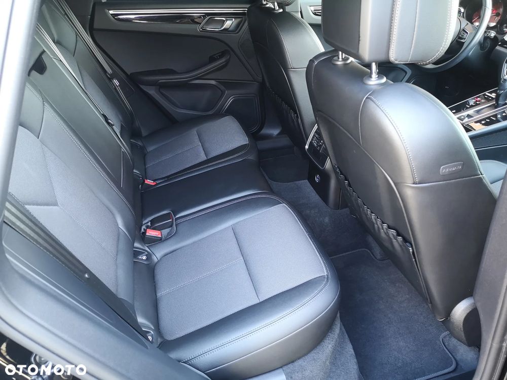 Porsche Macan Standard - 32