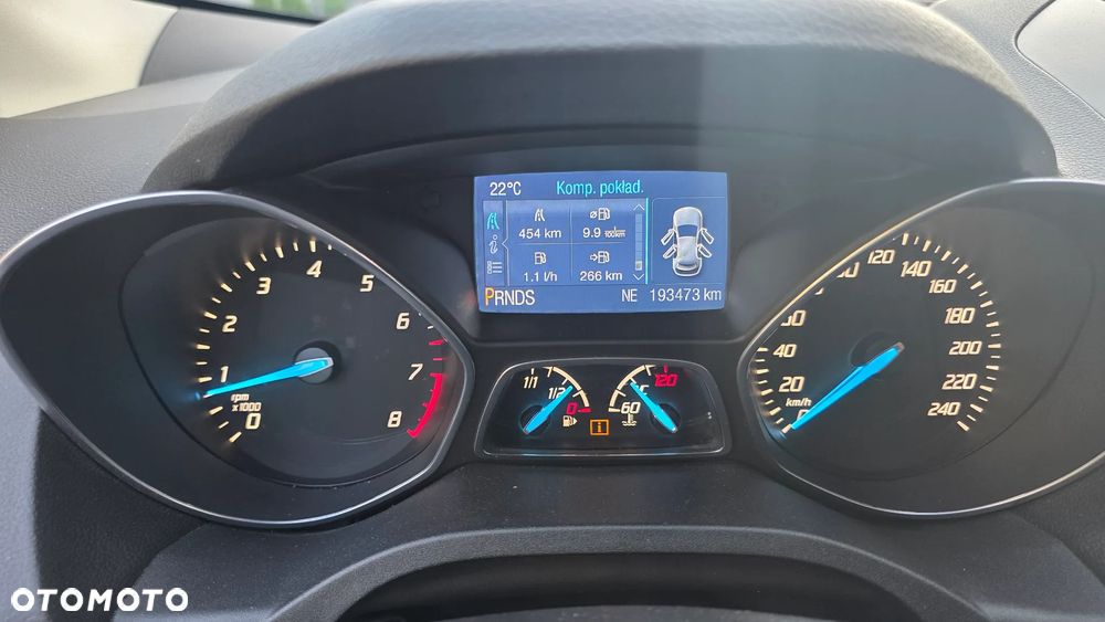 Ford Kuga 1.6 EcoBoost 4x4 Titanium - 32
