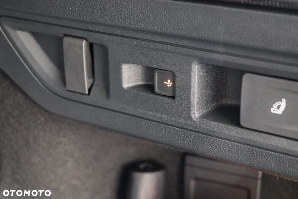 Volkswagen Passat - 23