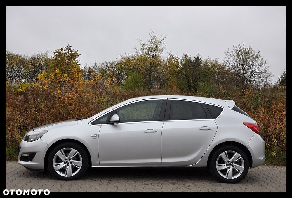 Opel Astra 2014