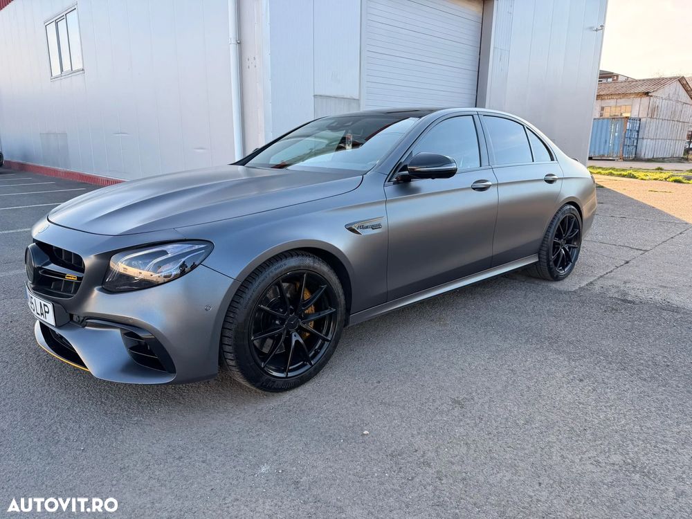 Mercedes-Benz E - 1