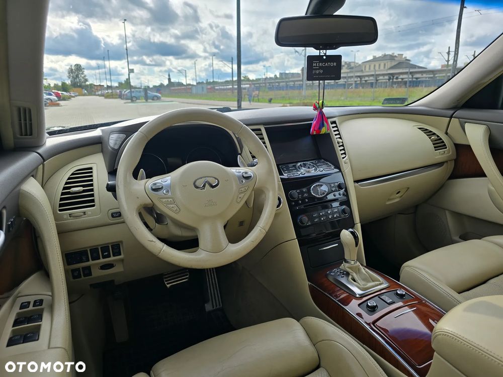 Infiniti FX FX30d S Premium - 19