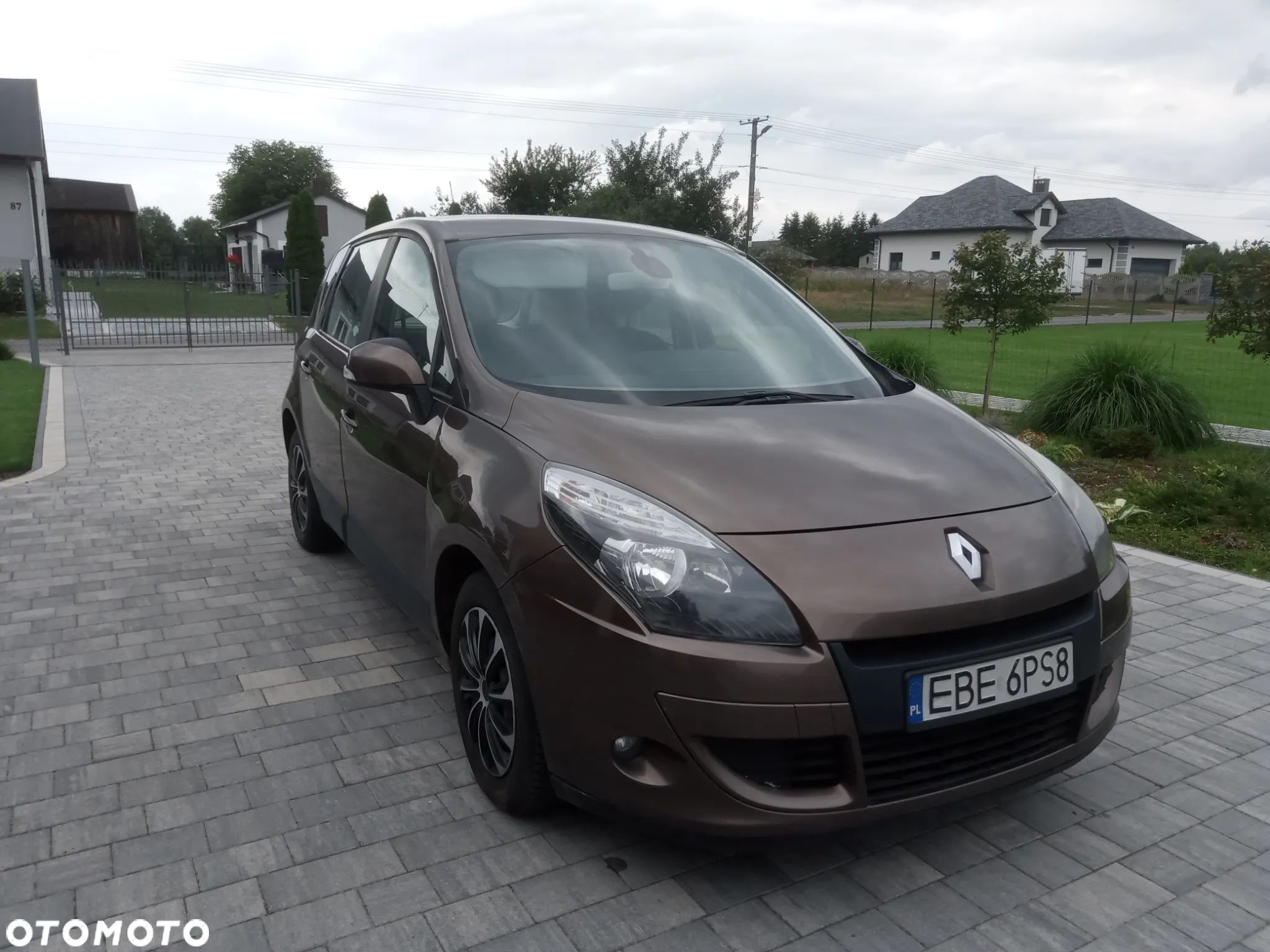 Renault Scenic - 1