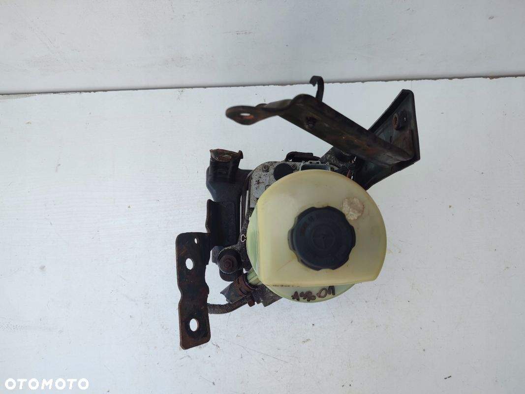 Pompa wspomagania FORD FOCUS MK2 LIFT 4M513K514DC EUROPA - 1