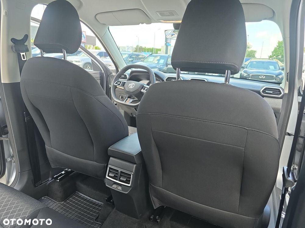 MG ZS - 26