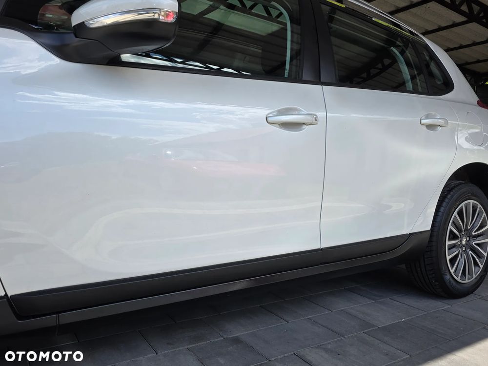 Peugeot 2008 - 18