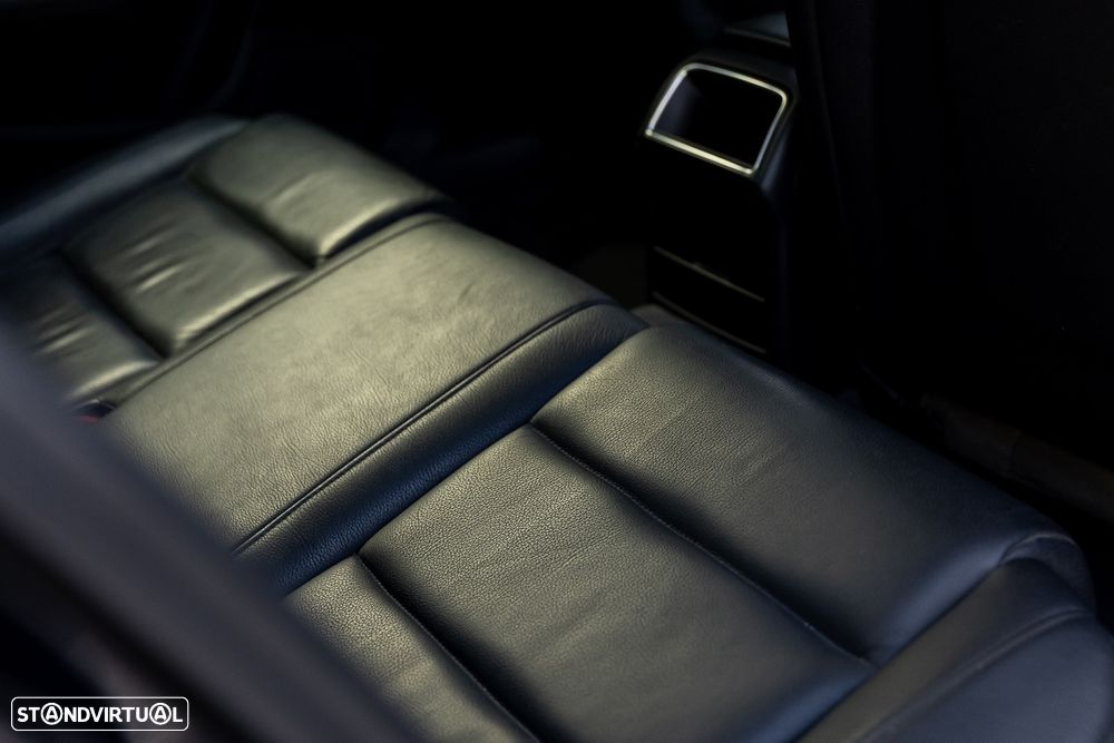 Audi A4 Avant 2.0 TDI - 12