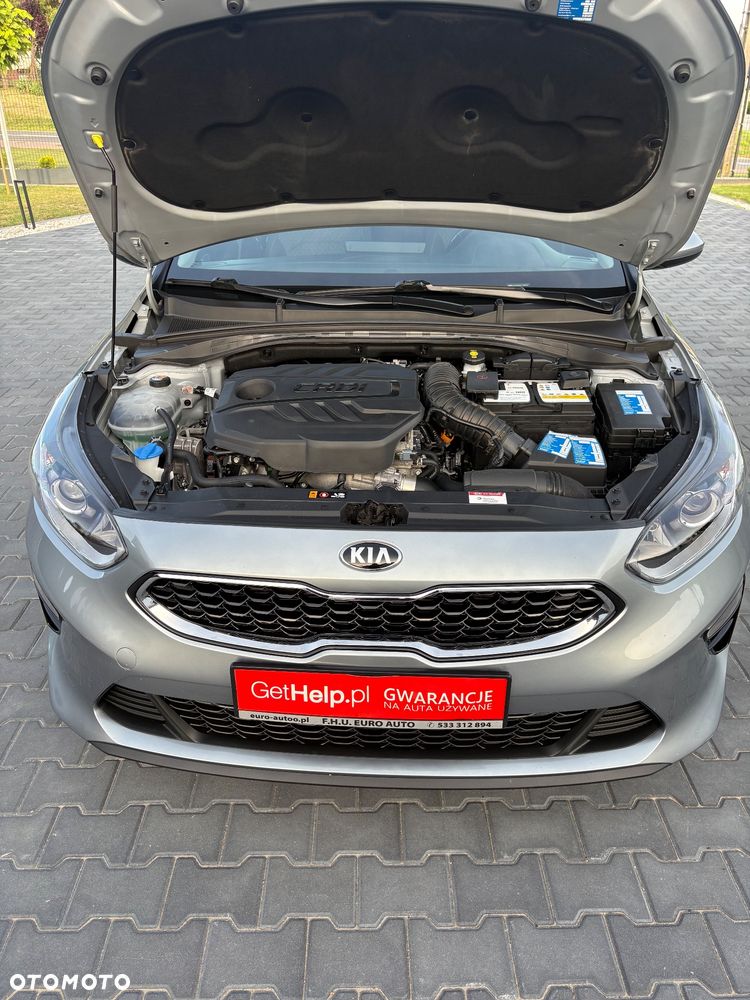 Kia Ceed 1.6 CRDi 136 ISG Dream-Team Edition - 29