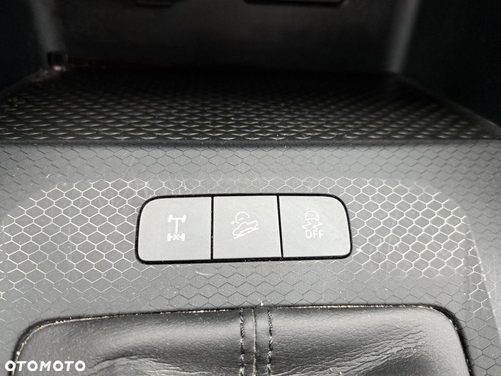 Volkswagen Amarok PRO 2,0TDI 170KM, 6-bieg. manualna 4MOTION rozstaw osi 3270 mm - 17