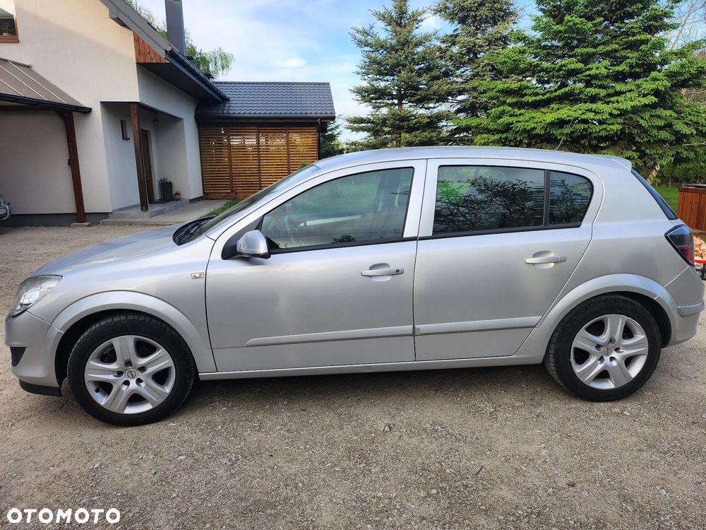 Opel Astra 1.6 - 11