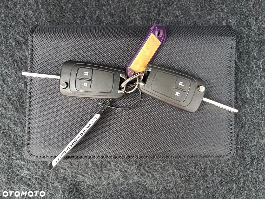 Opel Corsa 1.4 120 Jahre - 32