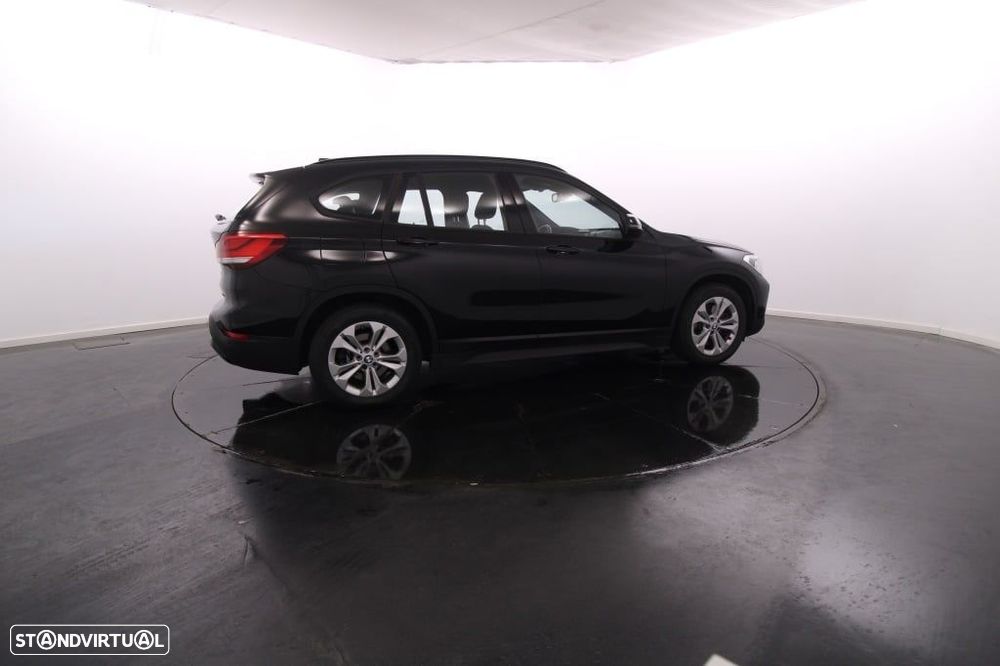 BMW X1 25 e xDrive - 8