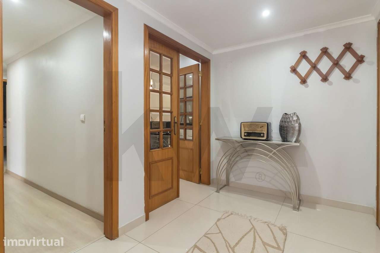Apartamento T3 com Varanda e Vistas Desafogadas — Quinta dos Fidalguin - Grande imagem: 3/52