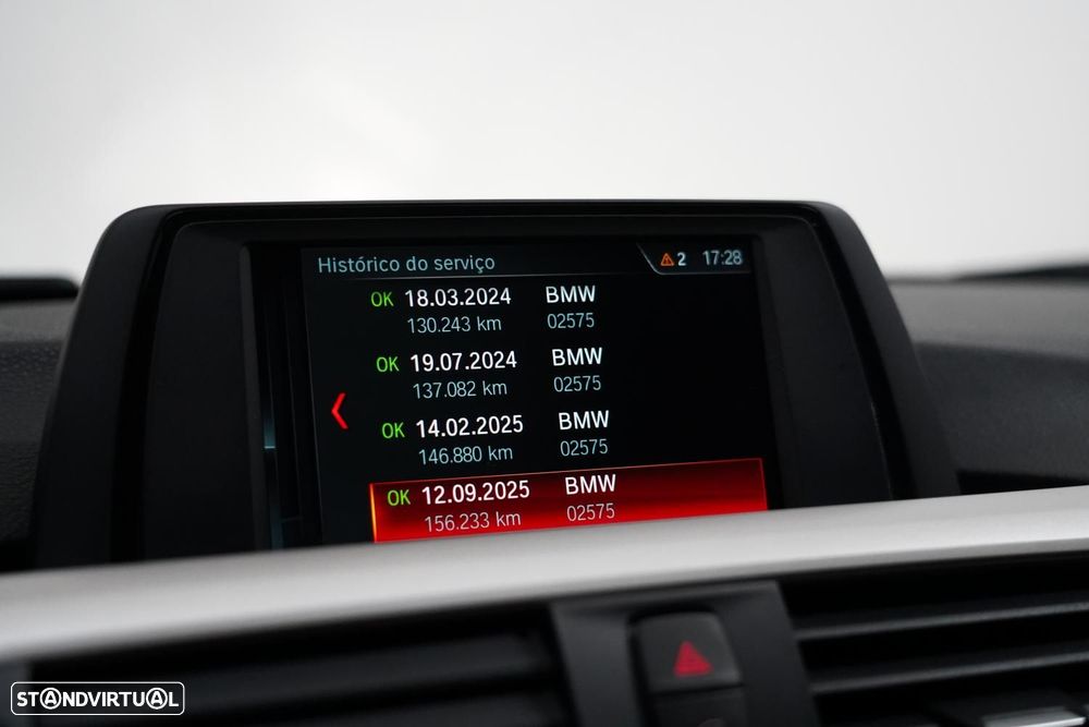 BMW 330 e iPerformance - 14