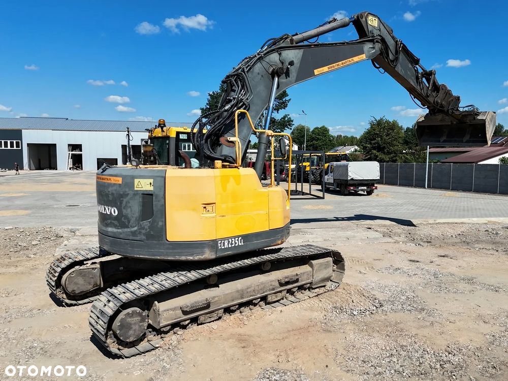 Volvo ECR235 - 23