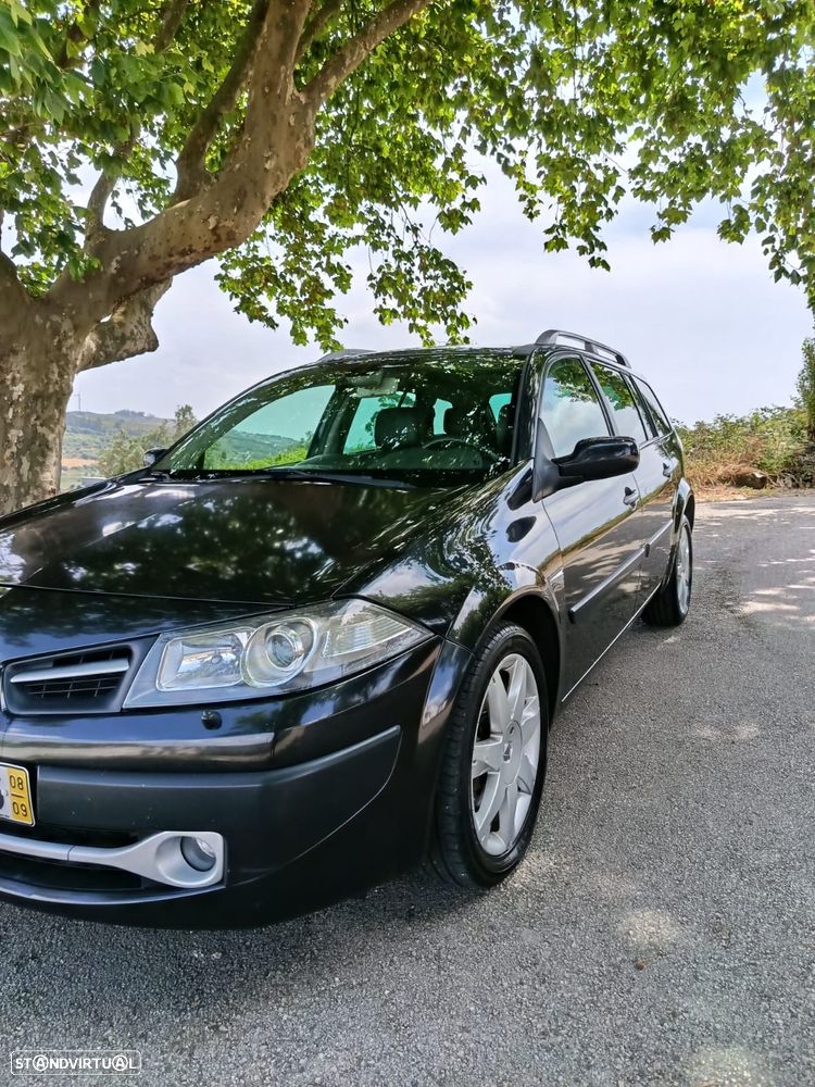 Renault Mégane Break 2.0 dCi Dynamique Luxe - 2
