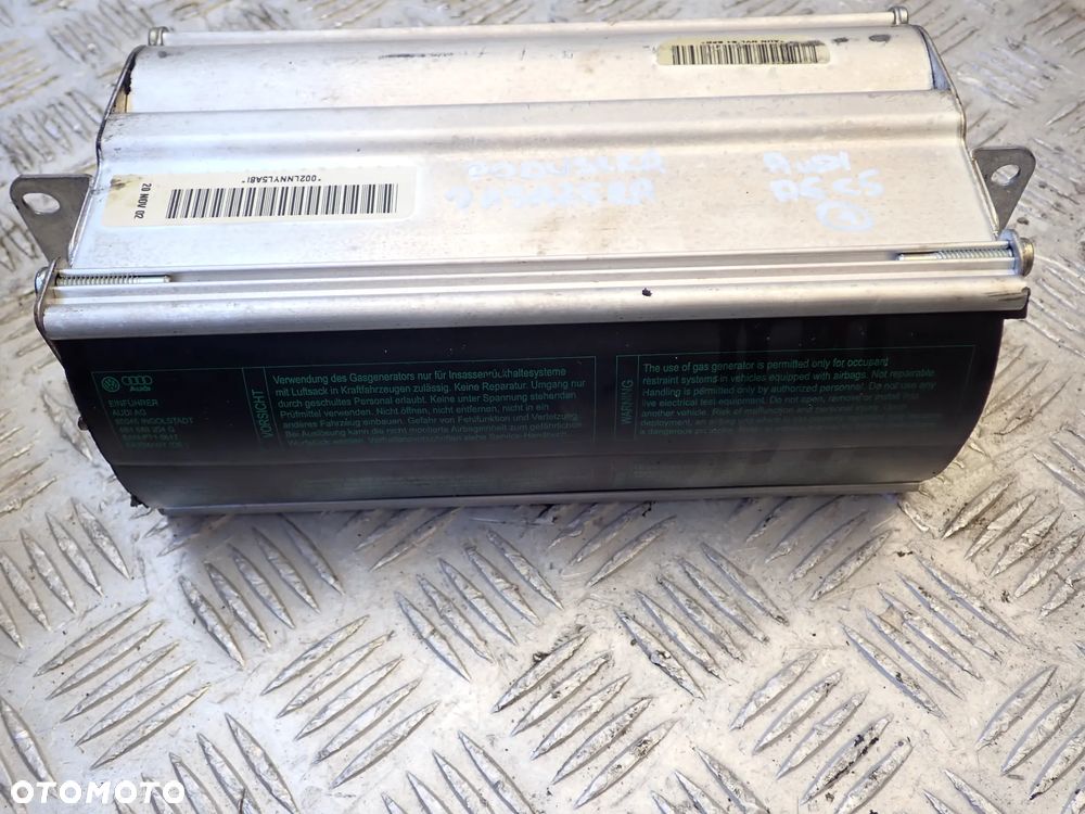 AUDI A6 C5 CZĘŚCI (1)- 4A0857833D, 8E0/1J0864203 B/C/D, 4B9827507M, 4B0823509,4B9827085D, 4B1880204G, DZWIGNIA HAMULCA RĘCZNEGO, 4B9827552M, 4B0823359C, LINKA MASKI, 8L0035501E, 4B0959655P, 8E0909559H, (E8) 67R-016205, 4B0962258N, 8D0422373C, 4B0955453A,  RADIO +PANEL - 12