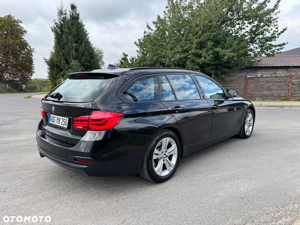 BMW Seria 3 320d xDrive Sport Line - 3