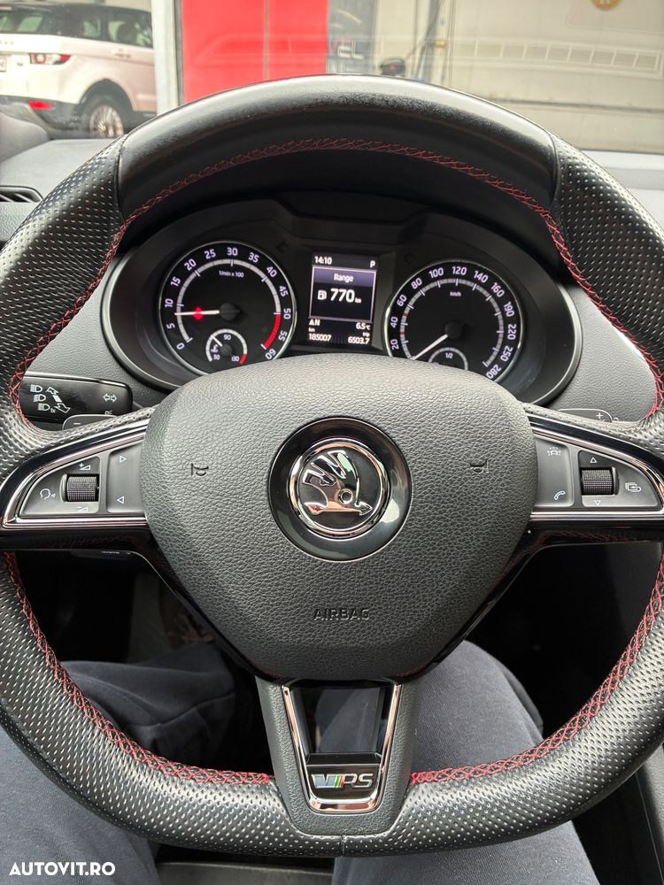 Skoda Octavia 2.0 TDI DSG 4X4 RS - 7