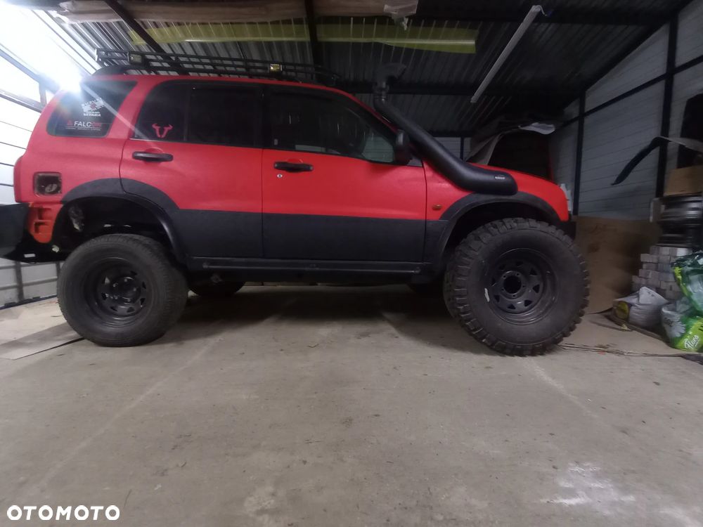 Suzuki Grand Vitara 2.5 V6 - 18