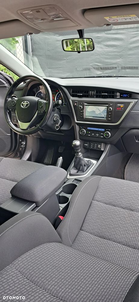 Toyota Auris 1.6 Premium Start - 5