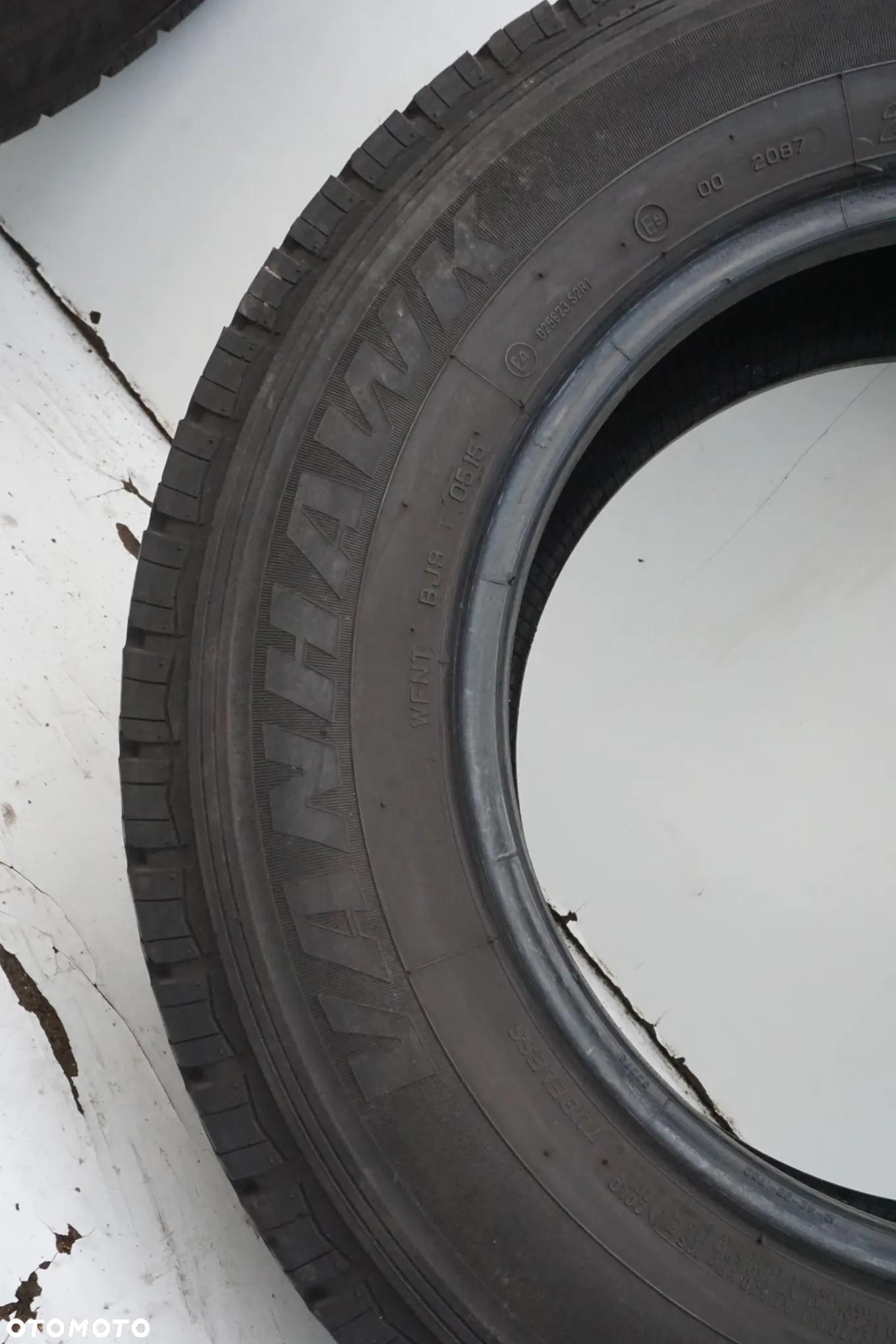 215 70 15C Firestone Vanhawk - 8