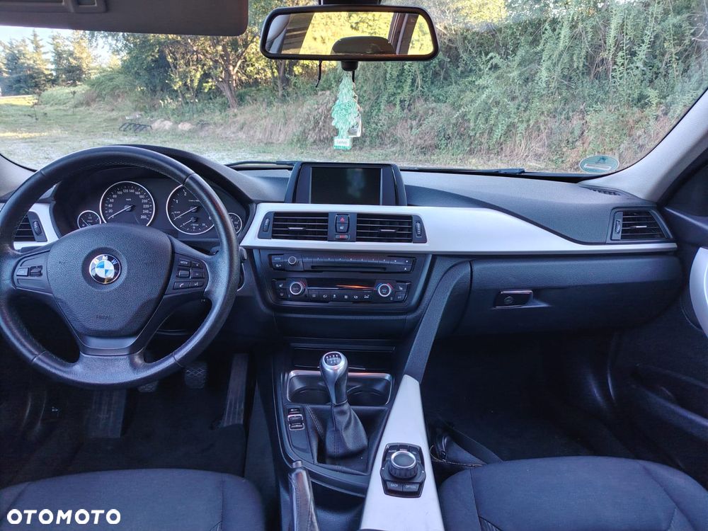 BMW Seria 3 - 8
