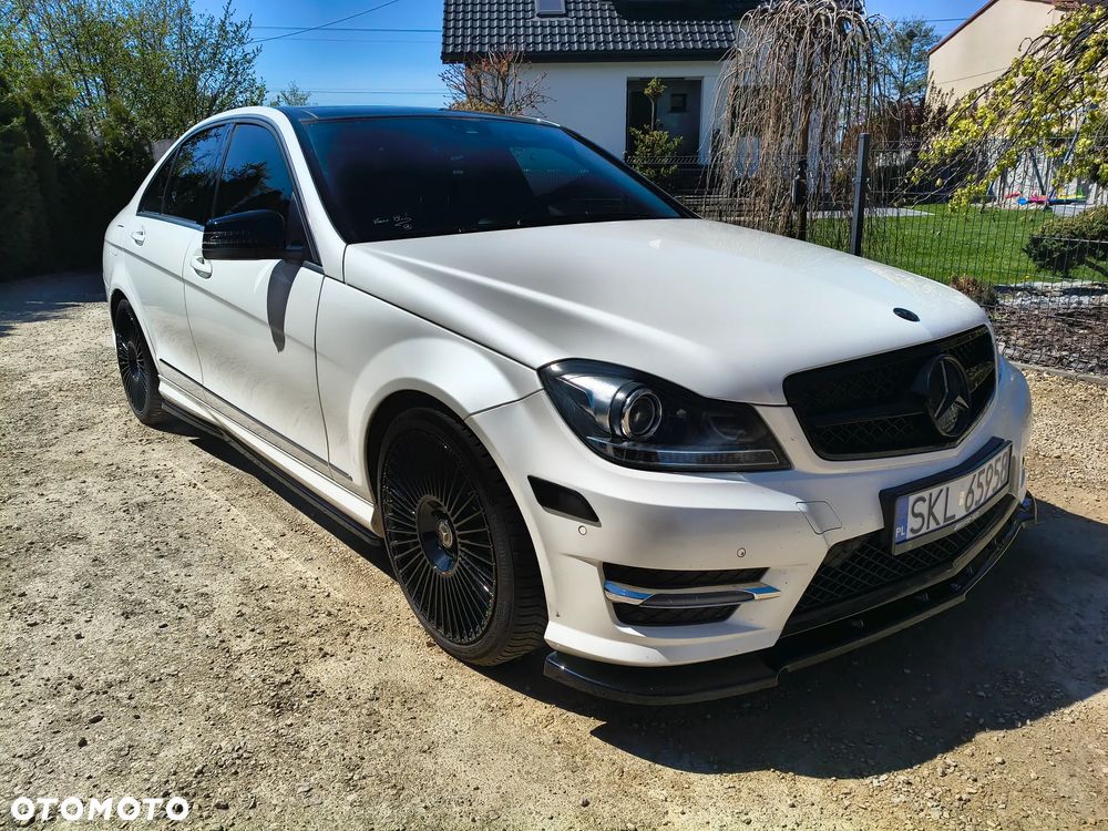 Mercedes-Benz Klasa C 350 4Matic (BlueEFFICIENCY) 7G-TRONIC Avantgarde - 2