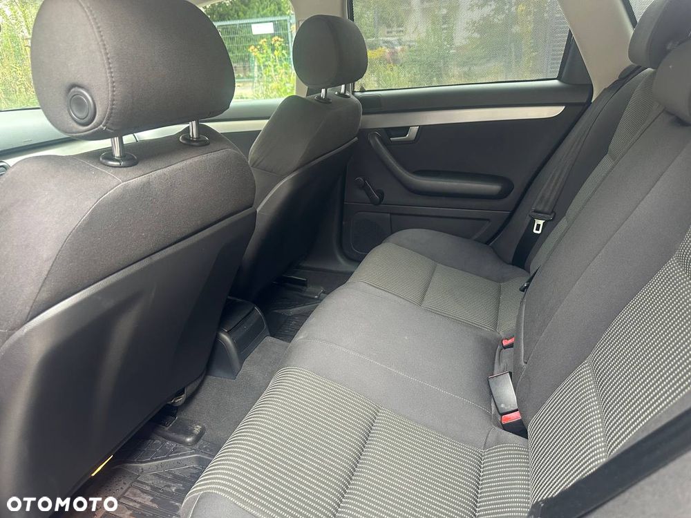 Audi A4 Avant 2.0 TDI Multitronic - 25