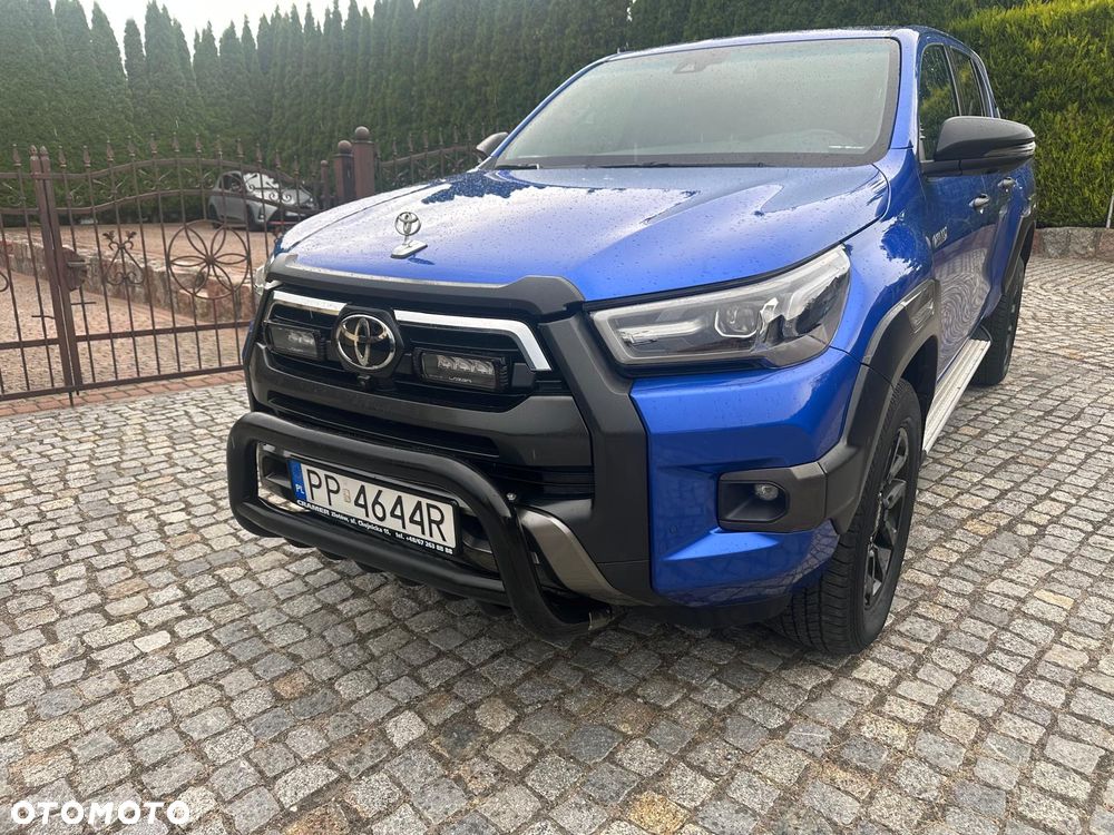 Toyota Hilux 2.8 D-4D Double Cab Invincible Sport 4x4