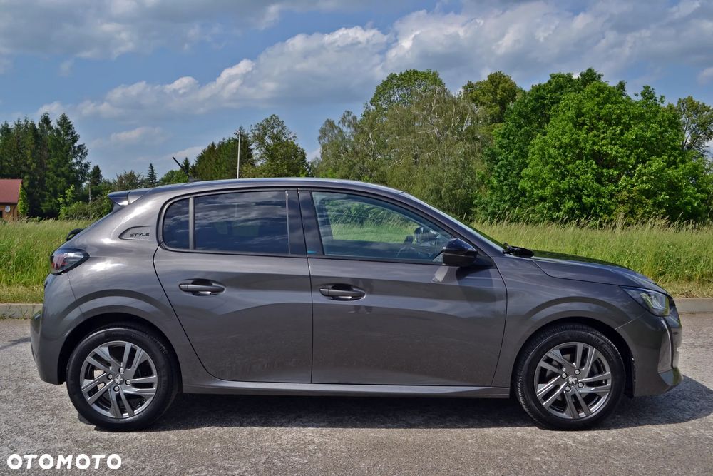 Peugeot 208 - 6