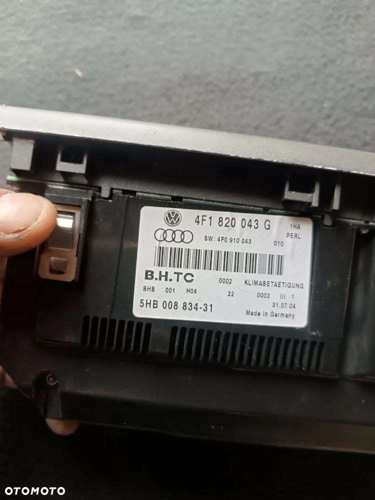 PANEL KLIMATYZACJI NAWIEWU AUDI A6 C6 4F1820043G - 2